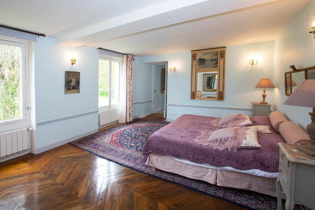 Chateau De La Madeleine Bed & Breakfast Pressagny-lʼOrgeuilleux Eksteriør bilde