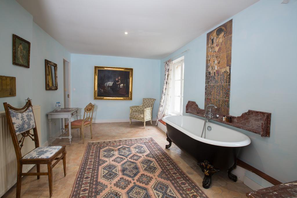 Chateau De La Madeleine Bed & Breakfast Pressagny-lʼOrgeuilleux Eksteriør bilde